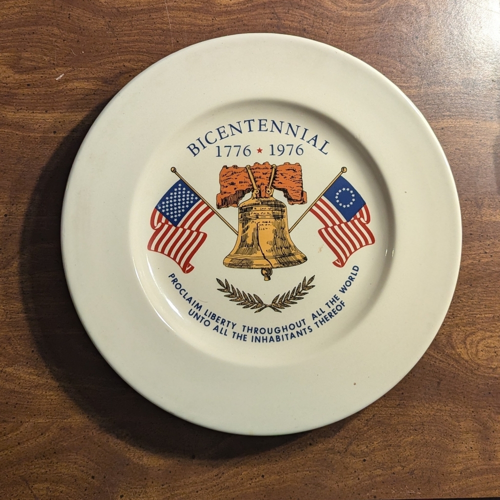 Vintage United States Bicentennial 1776-1976 Liberty Bell Collectible Plate Dish